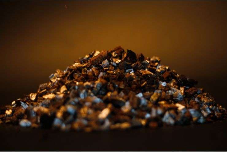  Vermiculite